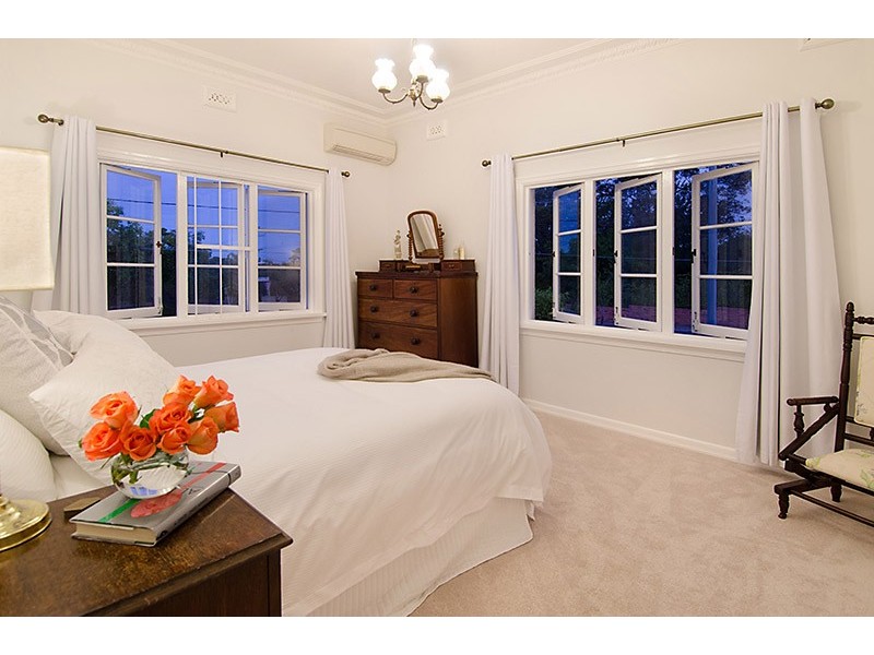 211 BUCKLAND ROAD, Nundah QLD 4012