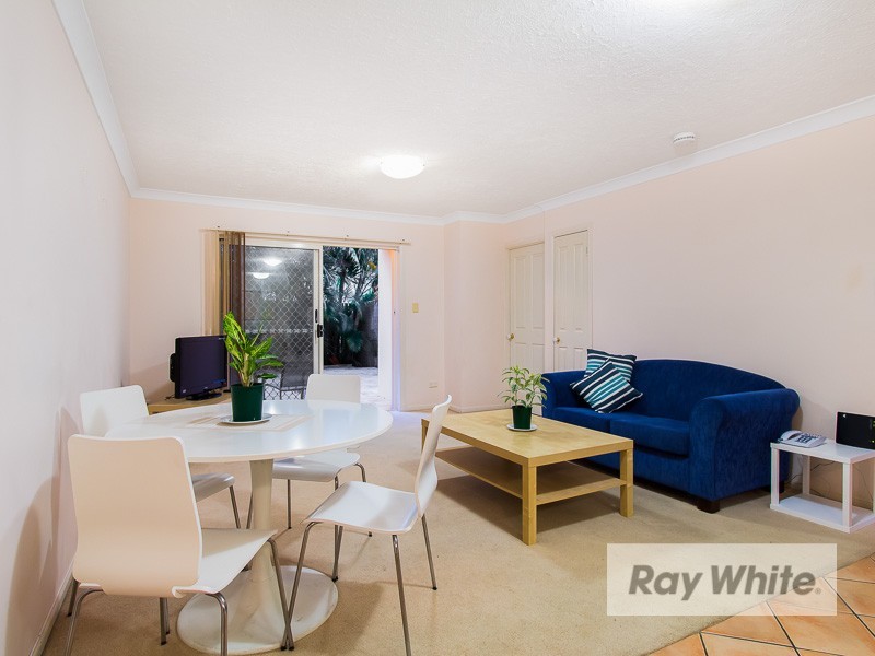 2/25 Collins Street, Nundah QLD 4012