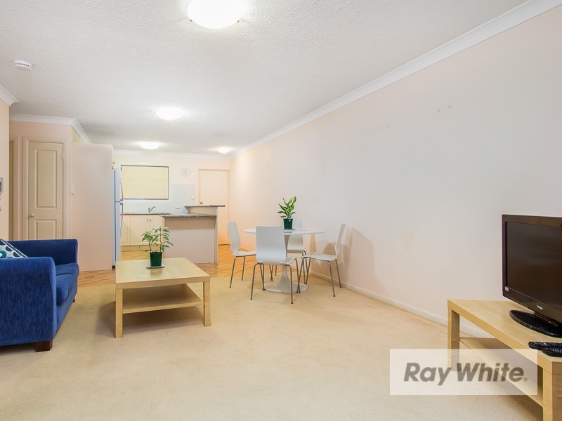 2/25 Collins Street, Nundah QLD 4012