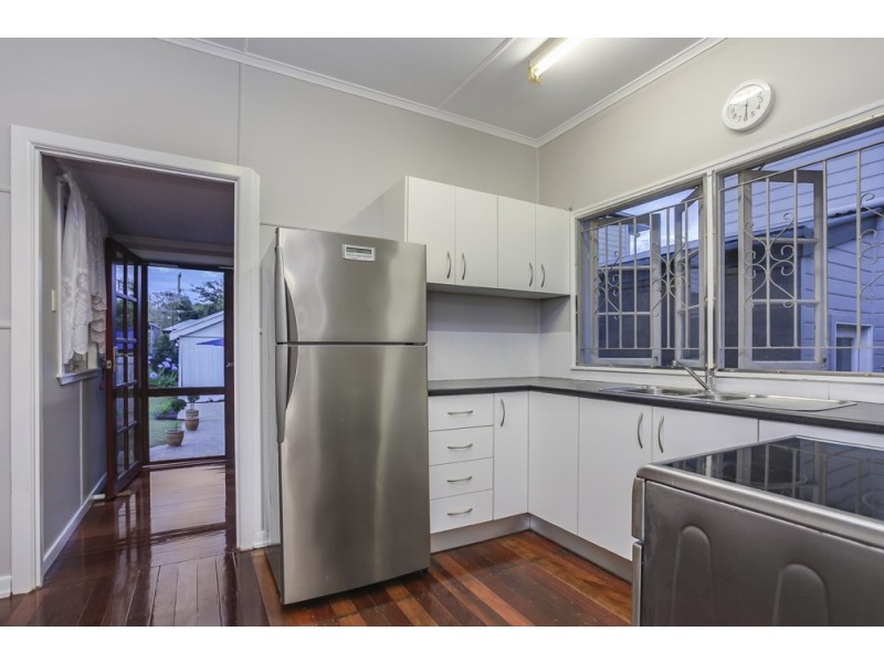 16 Little Jenner Street, Nundah QLD 4012