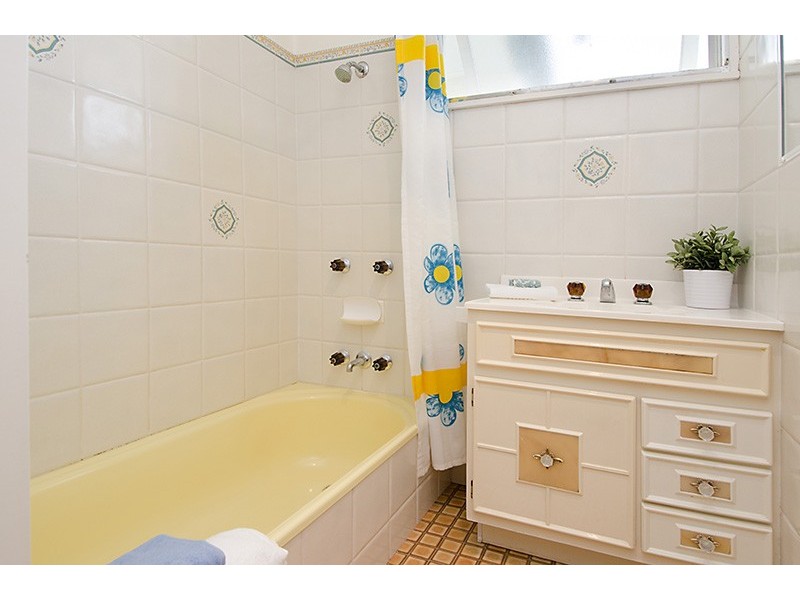 6 Petunia Street, Nudgee QLD 4014