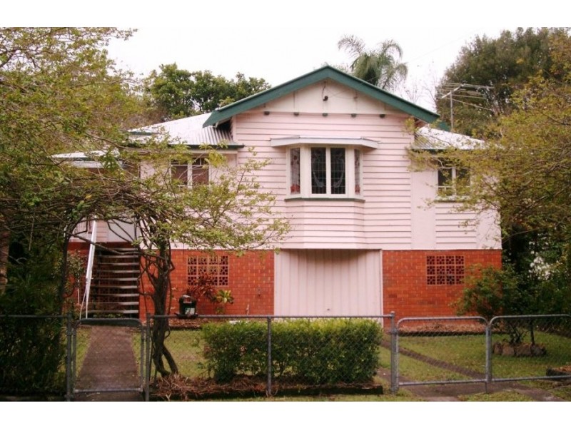 3 Lanham Crescent, Newmarket QLD 4051