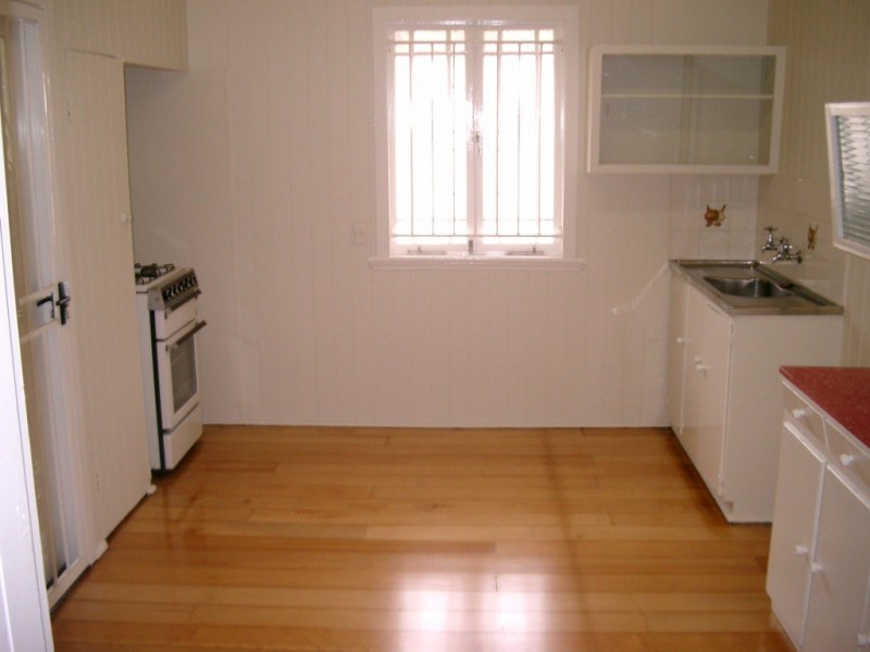 3 Lanham Crescent, Newmarket QLD 4051