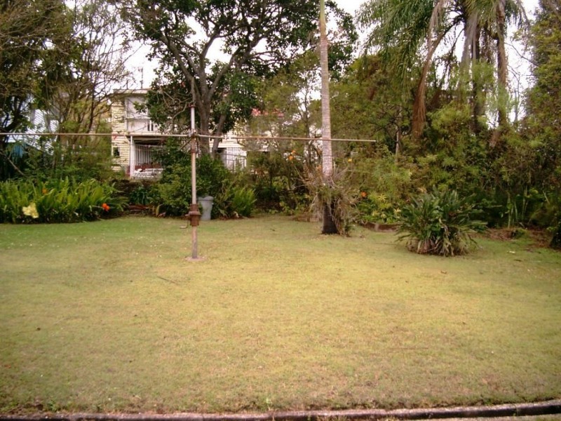 3 Lanham Crescent, Newmarket QLD 4051