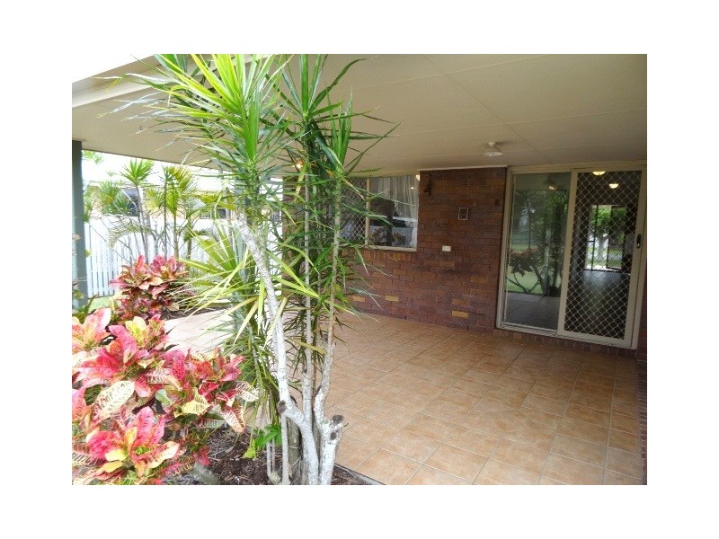 10 Lima Street, Nudgee Beach QLD 4014