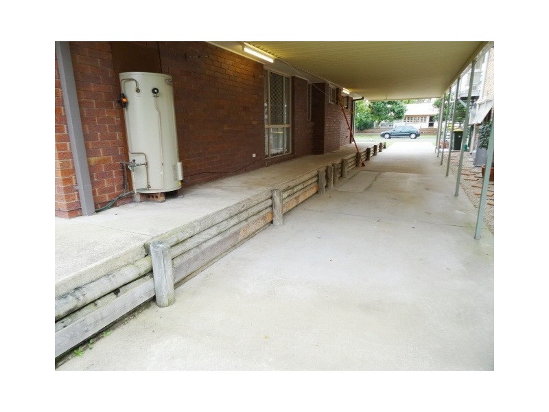 10 Lima Street, Nudgee Beach QLD 4014