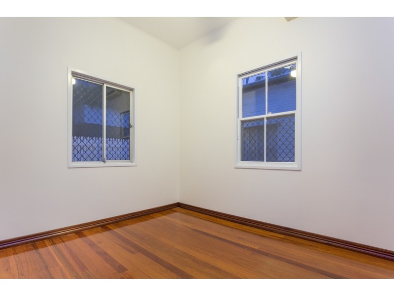 17 Confederate Street, Red Hill QLD 4059