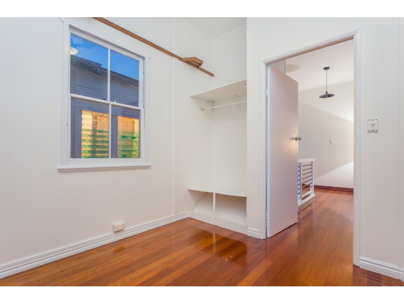 17 Confederate Street, Red Hill QLD 4059