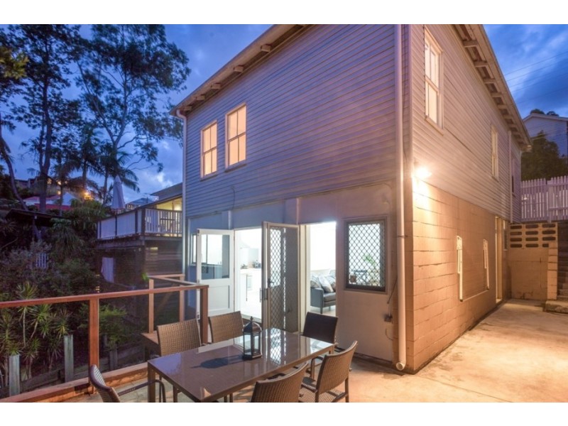 17 Confederate Street, Red Hill QLD 4059