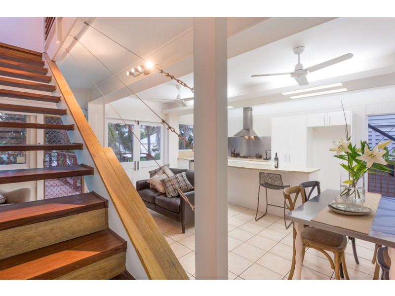 17 Confederate Street, Red Hill QLD 4059