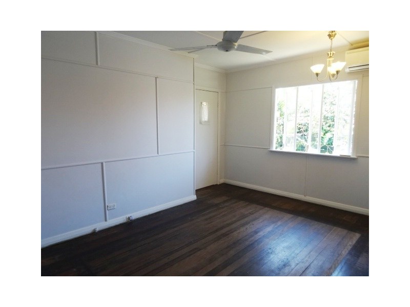189 Pfingst Road, Wavell Heights QLD 4012