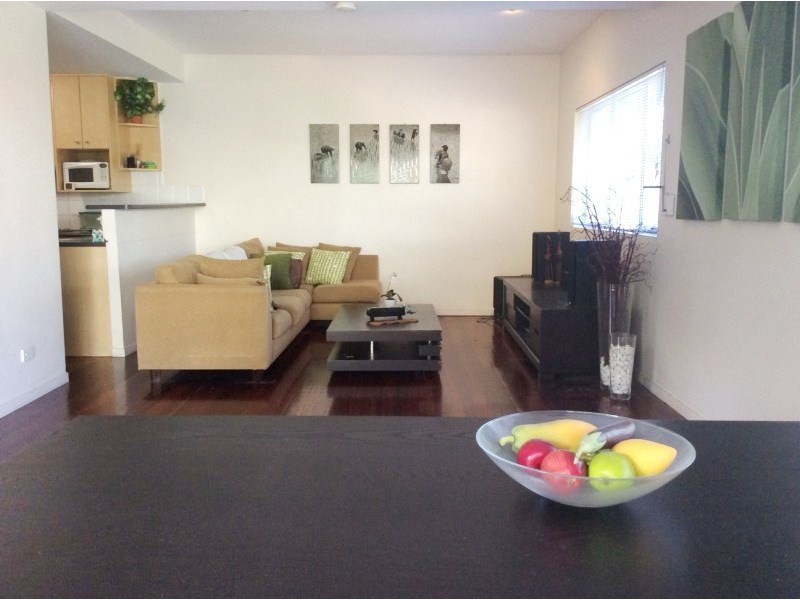3/116 Gailey Road, St Lucia QLD 4067