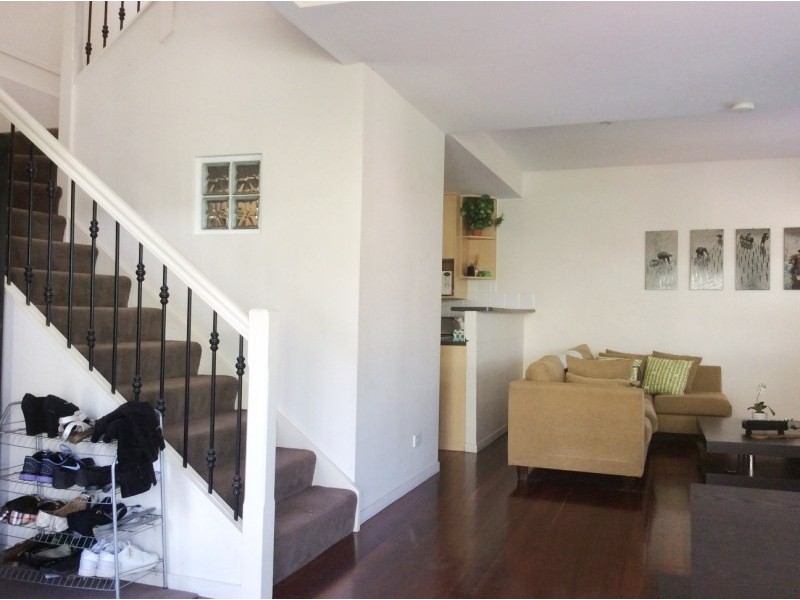 3/116 Gailey Road, St Lucia QLD 4067