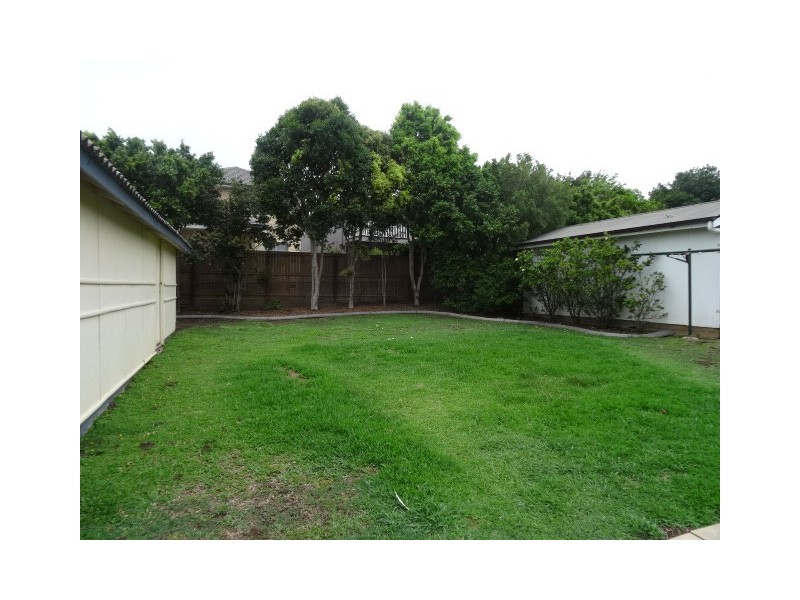 52 Miller Street, Chermside QLD 4032