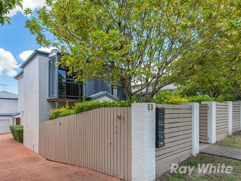 1/69 Erneton Street, Newmarket QLD 4051