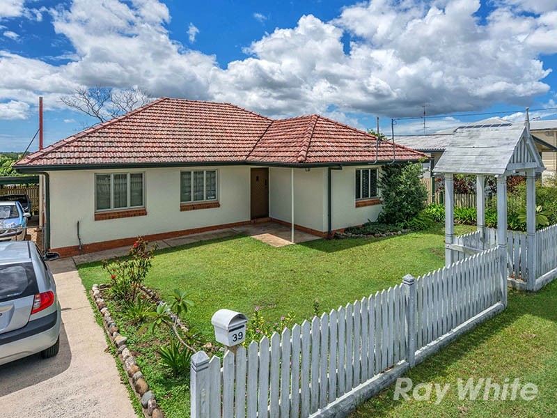 39 Highlands Street, Wavell Heights QLD 4012