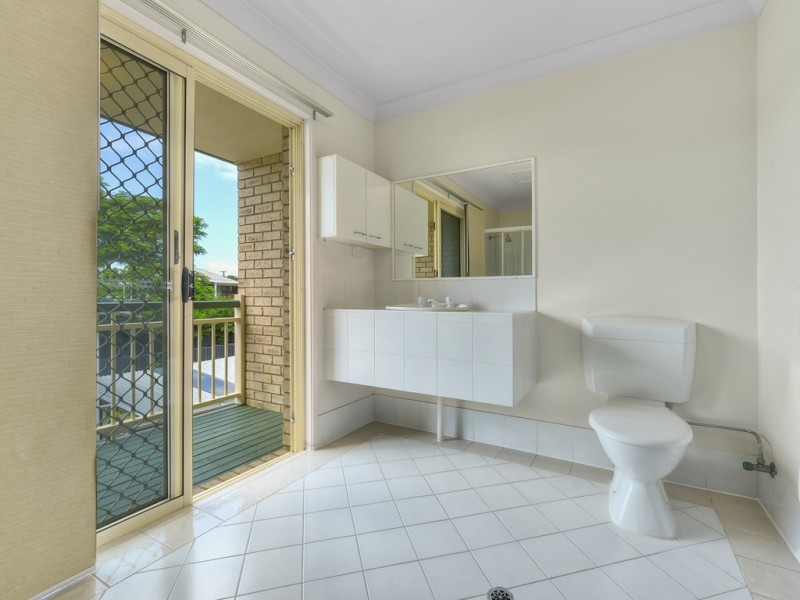 2/115 Jenner Street, Nundah QLD 4012