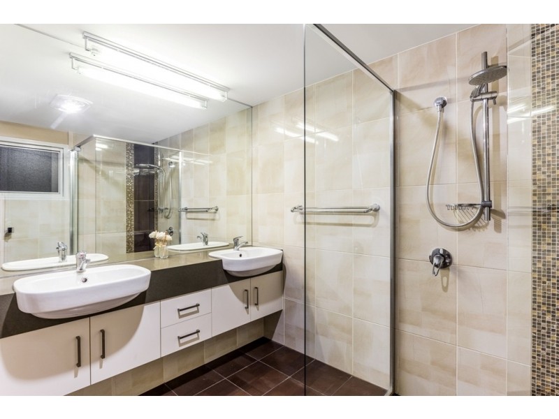 107 ROSE STREET, Wooloowin QLD 4030