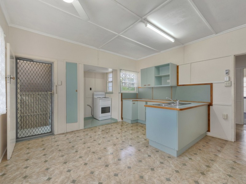 302 Hamilton Road, Chermside QLD 4032