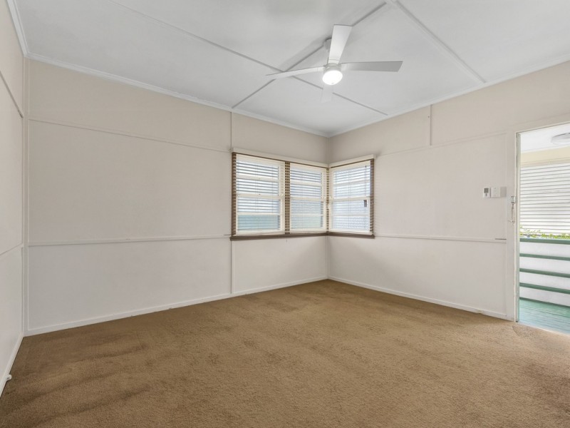 302 Hamilton Road, Chermside QLD 4032