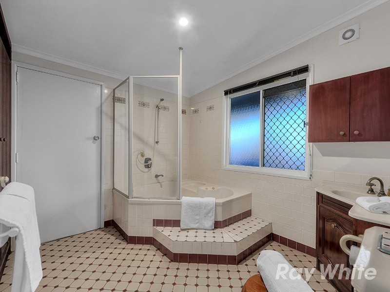 10 Coronet Street, Banyo QLD 4014