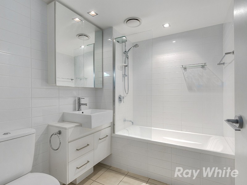 412/23 Parkland Street, Nundah QLD 4012