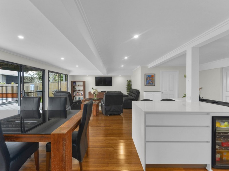 32 Highcrest Avenue, Wavell Heights QLD 4012