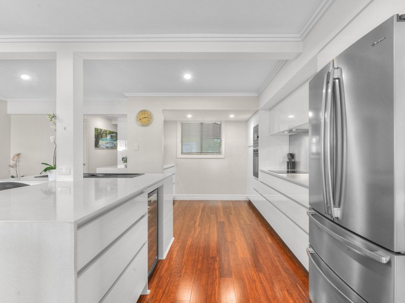 32 Highcrest Avenue, Wavell Heights QLD 4012