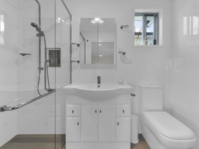 32 Highcrest Avenue, Wavell Heights QLD 4012