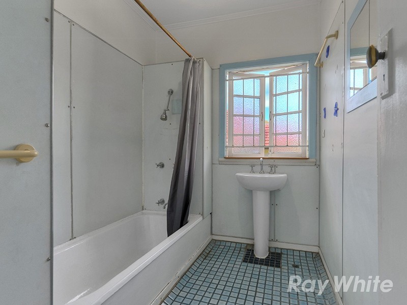 39 White Street, Wavell Heights QLD 4012