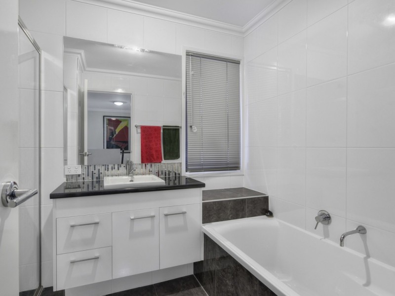 48 Long Street, Hendra QLD 4011