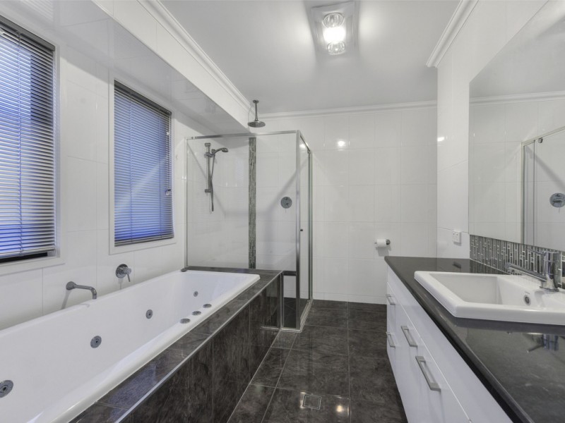 48 Long Street, Hendra QLD 4011