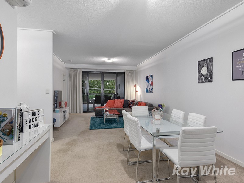 203/15 Parkland St, Nundah QLD 4012