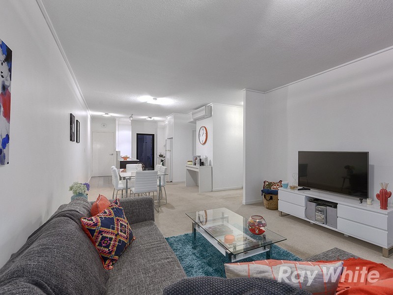 203/15 Parkland St, Nundah QLD 4012