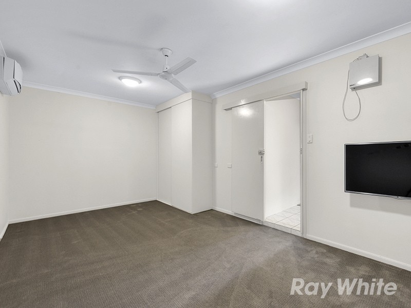 8 Lavender Close, Wavell Heights QLD 4012