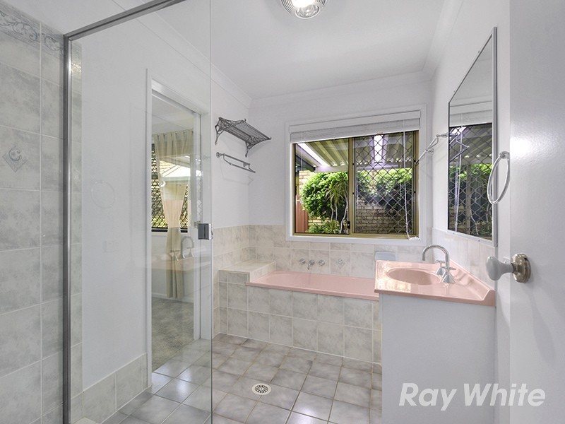 8 Lavender Close, Wavell Heights QLD 4012