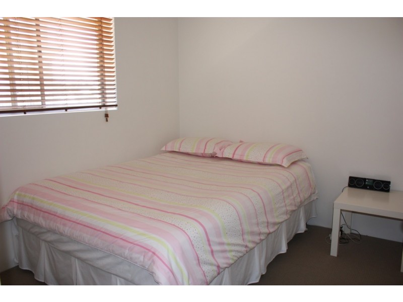 3/125 Flower Street, Northgate QLD 4013