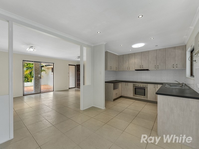 39 Kennedy Drive, Capalaba QLD 4157