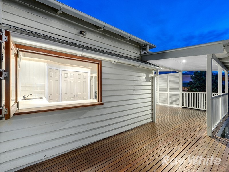 24 Vernon Street, Nundah QLD 4012