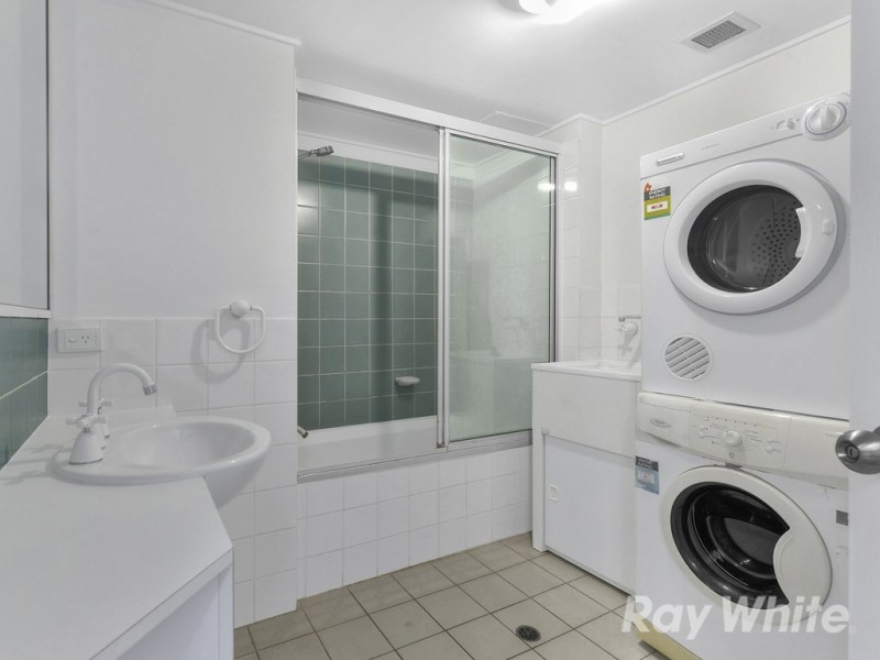 8/2 Surrey Street, Nundah QLD 4012