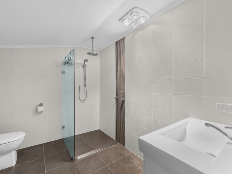 5 Gurley Street, Wavell Heights QLD 4012