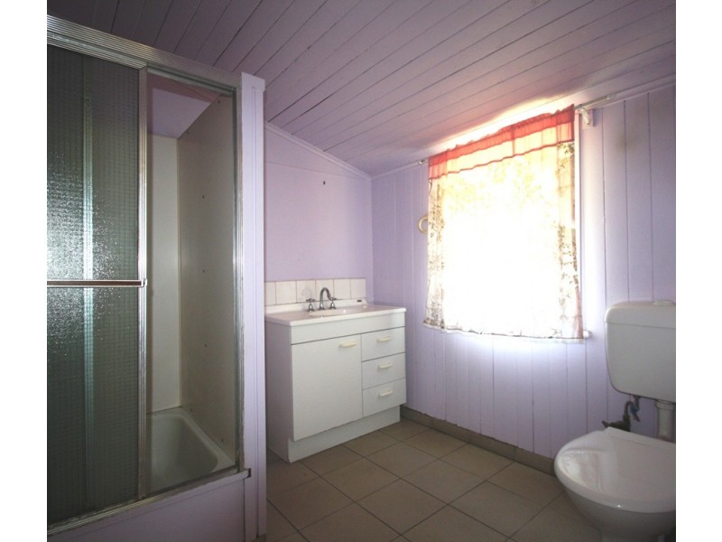 34 Lyons Street, Warwick QLD 4370