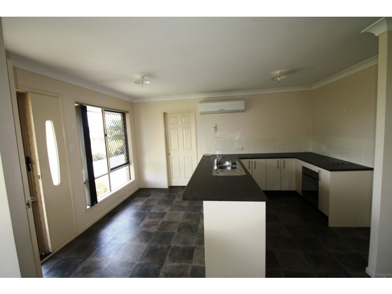 2/8 Brook Street, Warwick QLD 4370