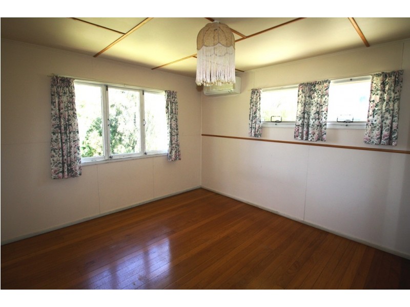 24 Glen Road, Warwick QLD 4370