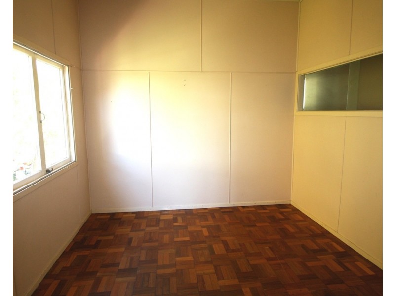 24 Glen Road, Warwick QLD 4370