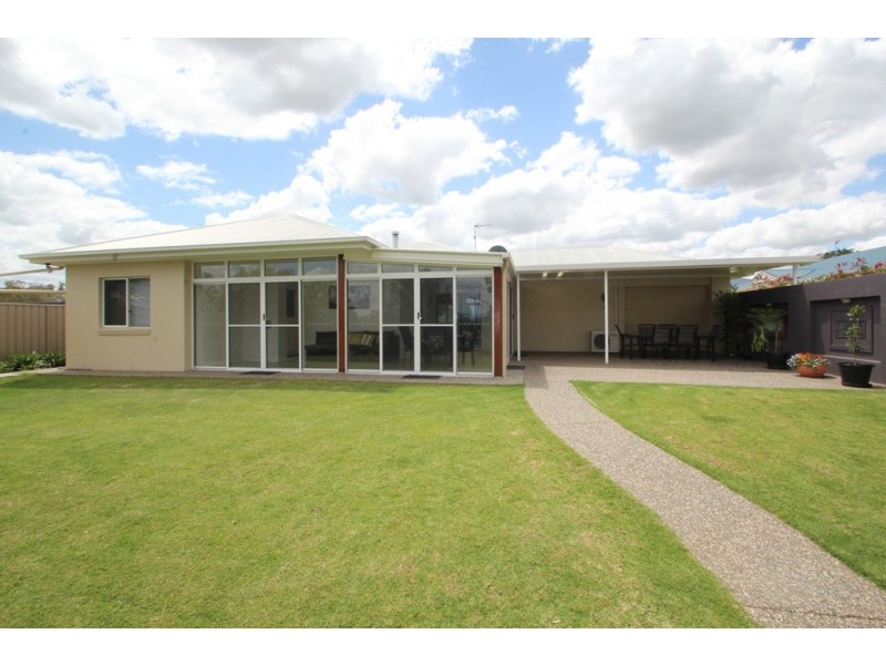 23 Rodeo Drive, Warwick QLD 4370