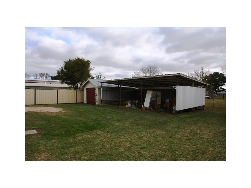 86 Herbert Street, Allora QLD 4362