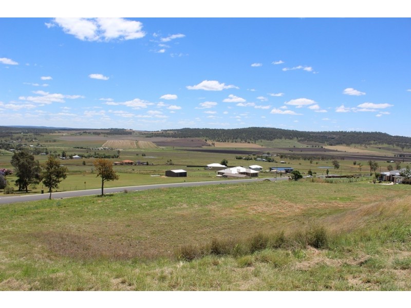1A Derain Drv, Warwick QLD 4370