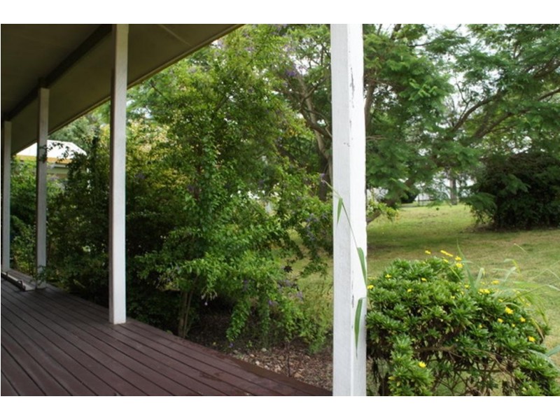 7 Vanneck Street, Yangan QLD 4371