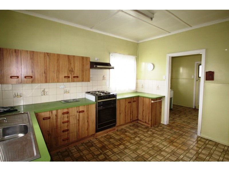 16C Wood St, Warwick QLD 4370